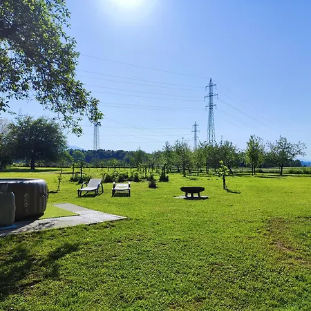 Silent Orchard Naklo