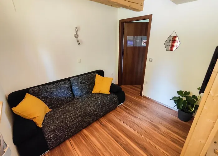 Silent Orchard Naklo